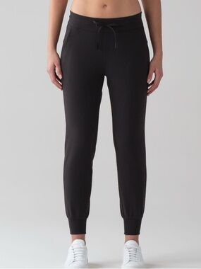 Lululemon Women's Black Drawstring Jogger Pants